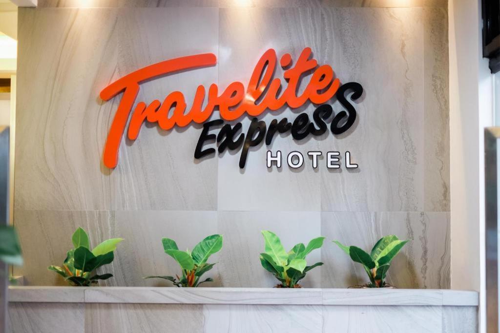 Travelite Express Hotel Baguio City Екстер'єр фото